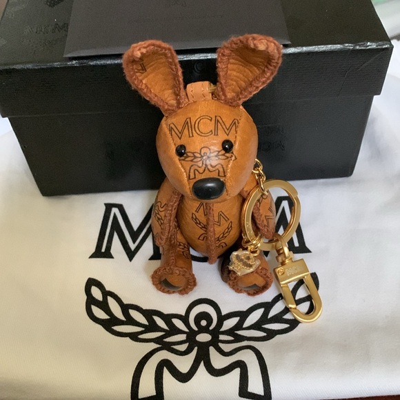 NWT MCM VISETOS MINI BOSTON BAG & CHARM NWT - Picture 13 of 16